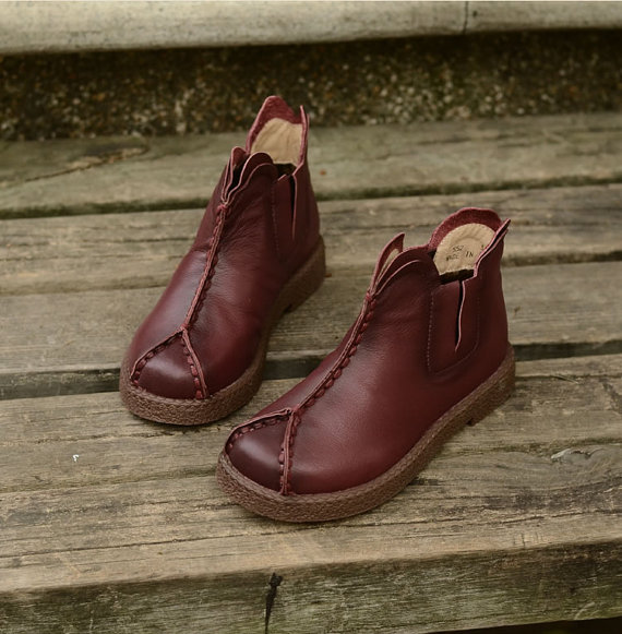 women's classic renaissance sneaker